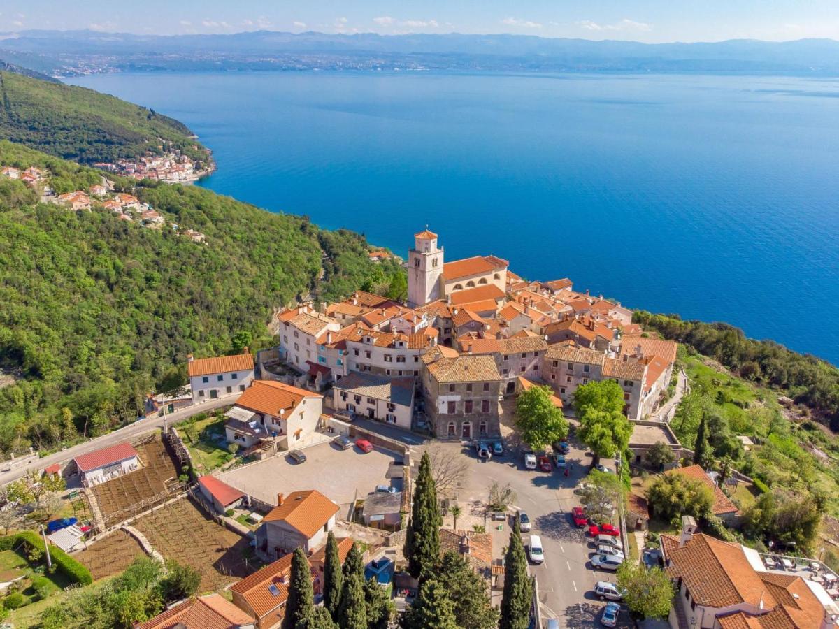 Holiday Home Elija By Interhome Moscenicka Draga Bagian luar foto